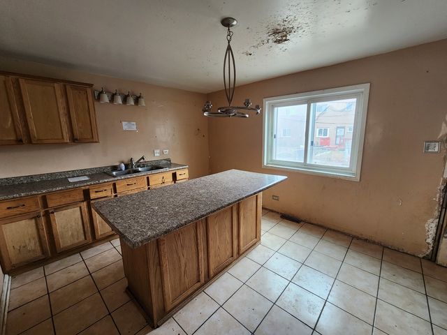 2211 171st Street, Hazel Crest, IL 60429