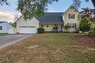 72 Springdale DR, Newport News, VA 23608