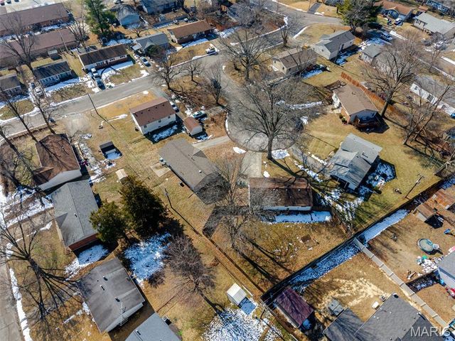 706 Merlin Court, Troy, IL 62294