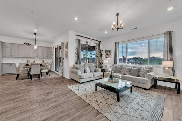 3281 Garden Terrace Dr, Folsom, CA 95630