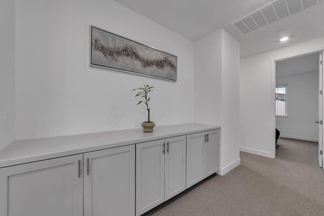 3281 Garden Terrace Dr, Folsom, CA 95630