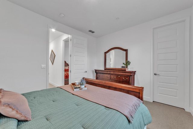 3281 Garden Terrace Dr, Folsom, CA 95630