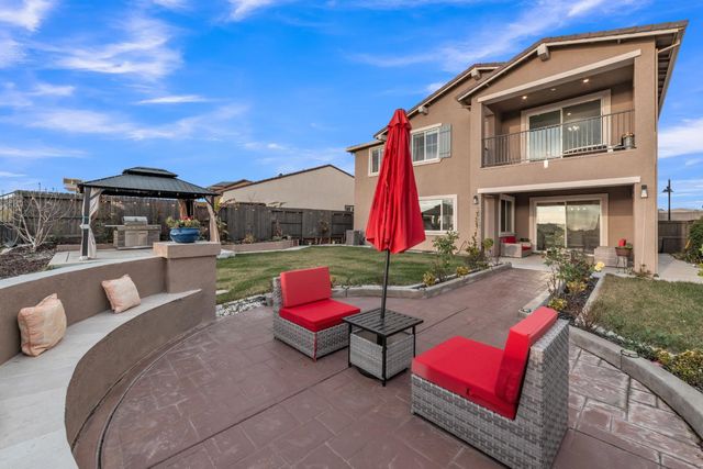 3281 Garden Terrace Dr, Folsom, CA 95630