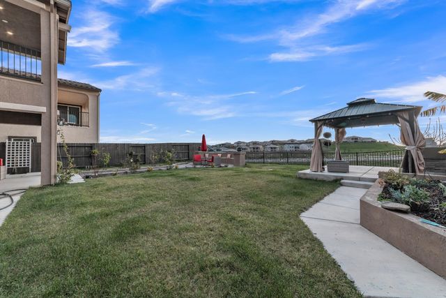 3281 Garden Terrace Dr, Folsom, CA 95630