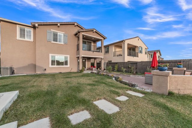 3281 Garden Terrace Dr, Folsom, CA 95630