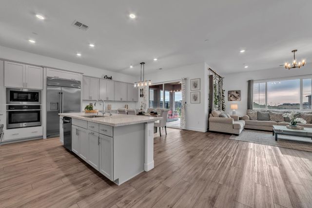 3281 Garden Terrace Dr, Folsom, CA 95630