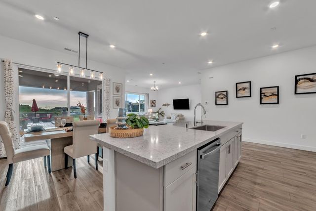 3281 Garden Terrace Dr, Folsom, CA 95630