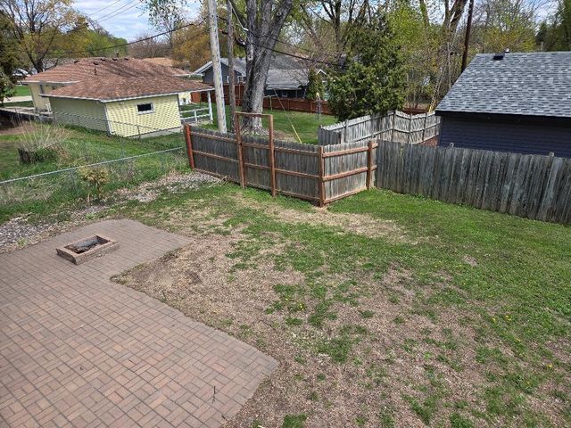 4612 Hampshire Avenue N, Crystal, MN 55428