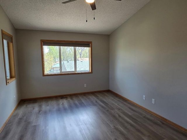 4612 Hampshire Avenue N, Crystal, MN 55428