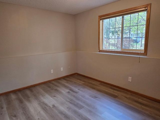 4612 Hampshire Avenue N, Crystal, MN 55428