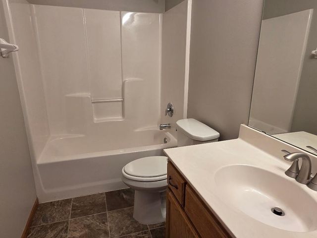 4612 Hampshire Avenue N, Crystal, MN 55428