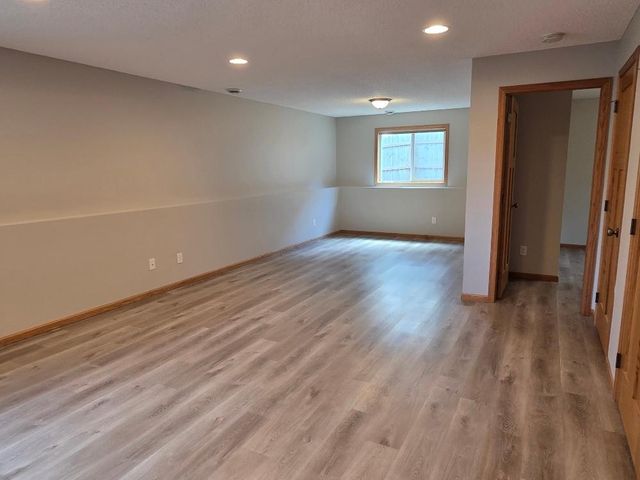 4612 Hampshire Avenue N, Crystal, MN 55428