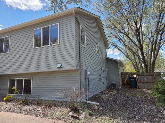 4612 Hampshire Avenue N, Crystal, MN 55428
