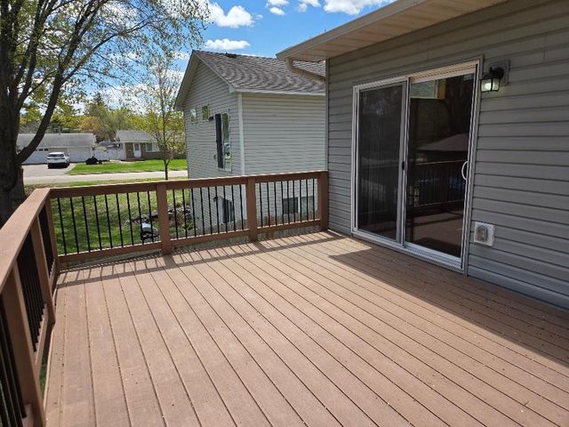 4612 Hampshire Avenue N, Crystal, MN 55428