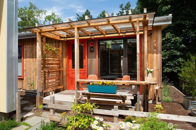 624 A, B & C 2nd Street, Langley, WA 98260