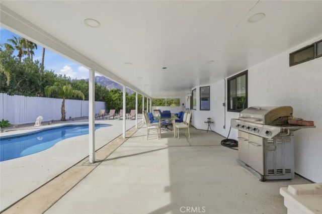 2901 E Via Escuela, Palm Springs, CA 92262