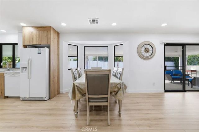 2901 E Via Escuela, Palm Springs, CA 92262