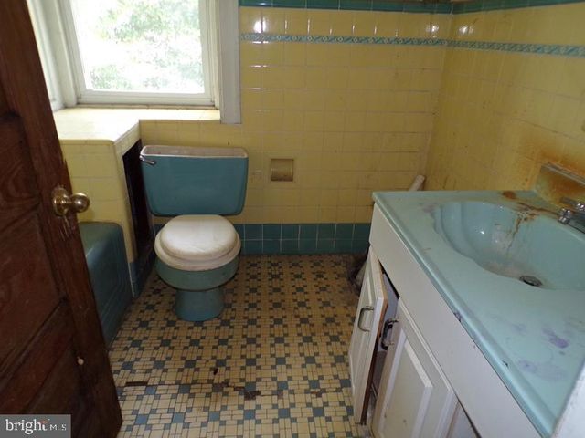 2217-23 GEORGES LN, Philadelphia, PA 19131