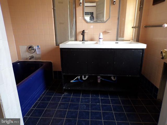 2217-23 GEORGES LN, Philadelphia, PA 19131