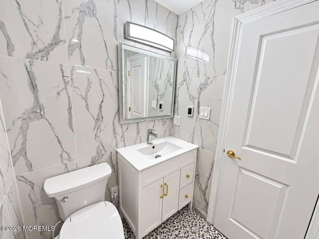 43 Frederick Avenue, Howell, NJ 07731