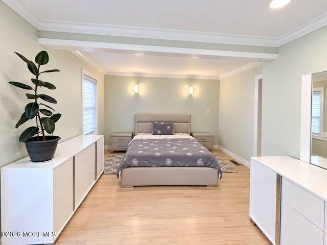 43 Frederick Avenue, Howell, NJ 07731