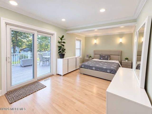 43 Frederick Avenue, Howell, NJ 07731