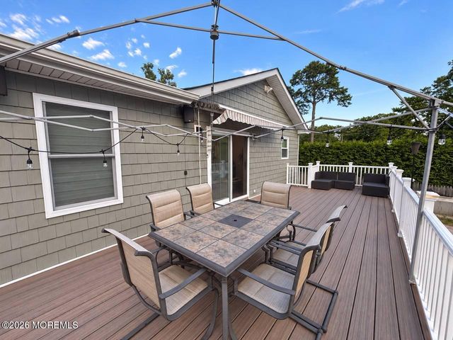 43 Frederick Avenue, Howell, NJ 07731