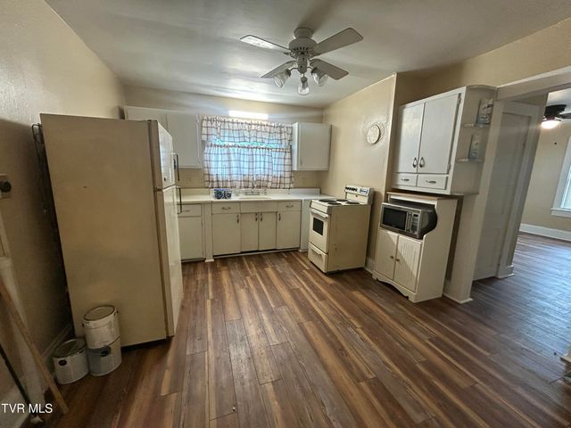 518 Spring Avenue, Wise, VA 24293