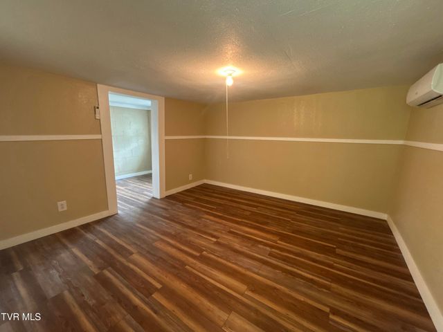 518 Spring Avenue, Wise, VA 24293