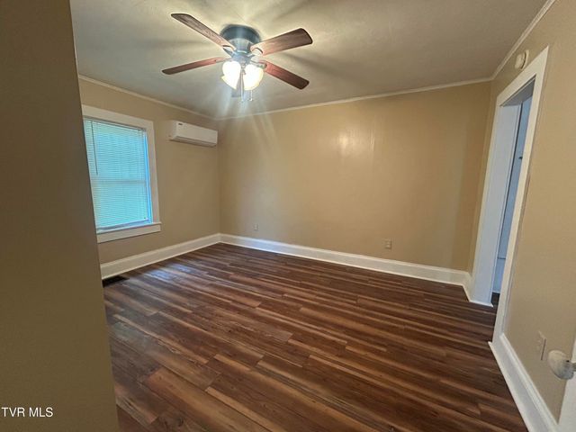 518 Spring Avenue, Wise, VA 24293