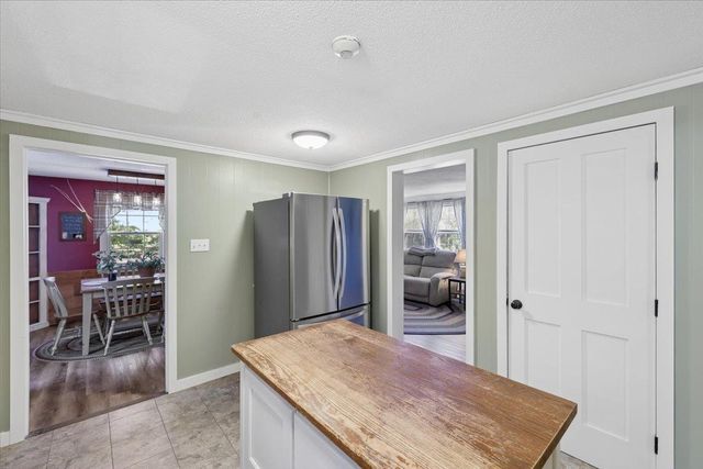 246 Hill Road, Franklin, NH 03235