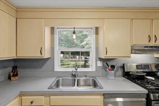 246 Hill Road, Franklin, NH 03235