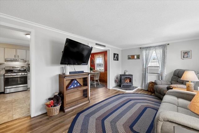246 Hill Road, Franklin, NH 03235