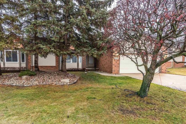 46828 Scotch Pine Lane, Macomb Twp, MI 48042