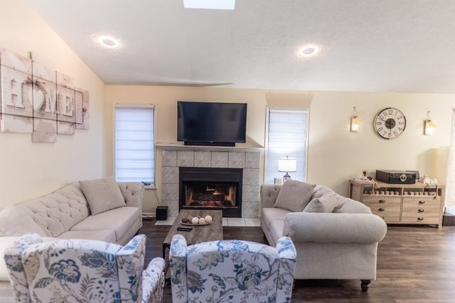 46828 Scotch Pine Lane, Macomb Twp, MI 48042