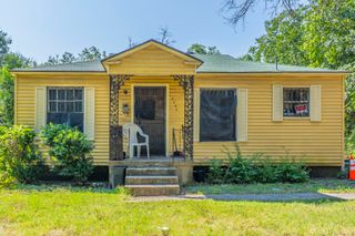 2646 Scotland Drive, Dallas, TX 75216