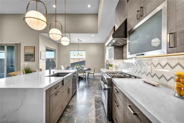 6824 Steel Mist Street, Las Vegas, NV 89148