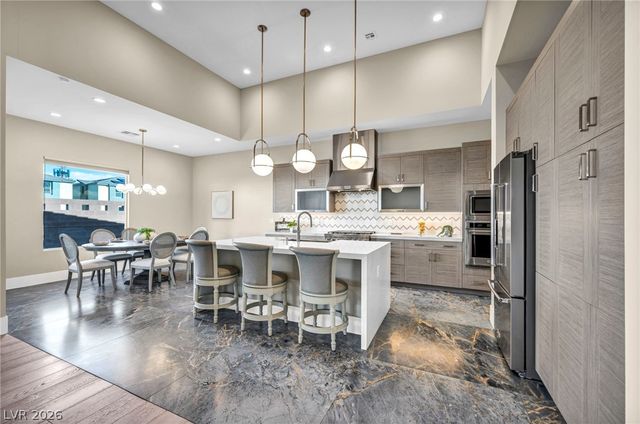 6824 Steel Mist Street, Las Vegas, NV 89148