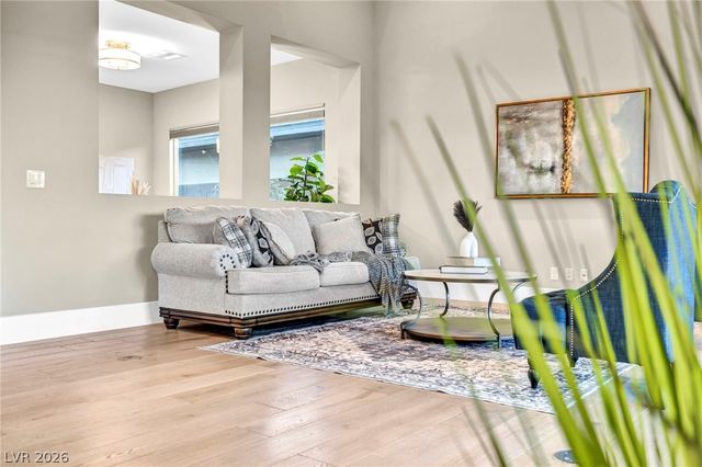 6824 Steel Mist Street, Las Vegas, NV 89148