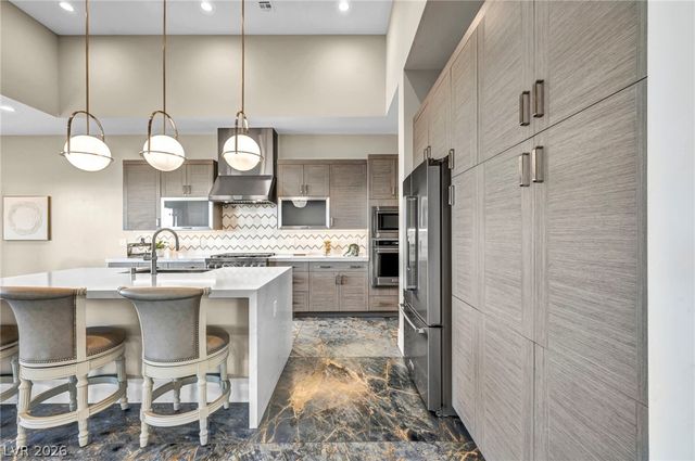 6824 Steel Mist Street, Las Vegas, NV 89148