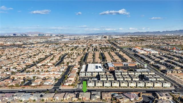 6824 Steel Mist Street, Las Vegas, NV 89148