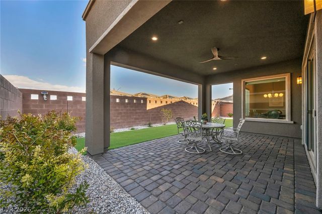 6824 Steel Mist Street, Las Vegas, NV 89148