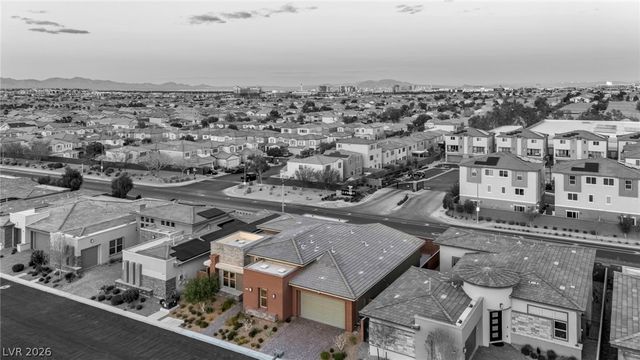 6824 Steel Mist Street, Las Vegas, NV 89148