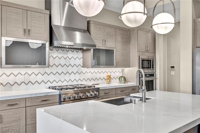 6824 Steel Mist Street, Las Vegas, NV 89148