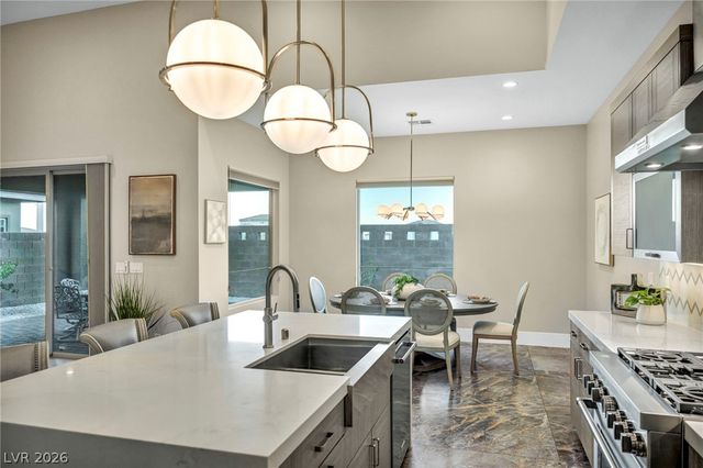 6824 Steel Mist Street, Las Vegas, NV 89148