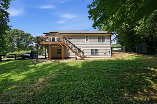 1035 Trinity Place Road, Tobaccoville, NC 27050