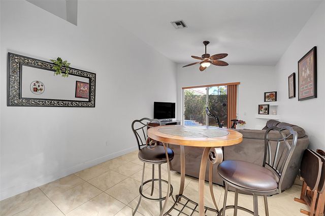 5305 NW 126th Dr, Coral Springs, FL 33076