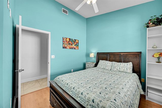 5305 NW 126th Dr, Coral Springs, FL 33076