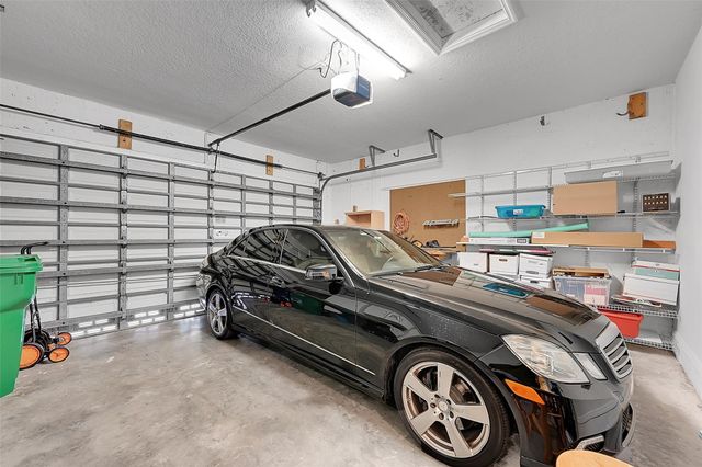 5305 NW 126th Dr, Coral Springs, FL 33076