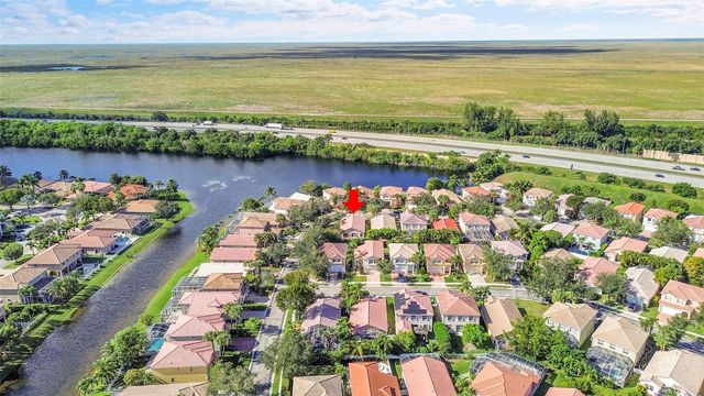 5305 NW 126th Dr, Coral Springs, FL 33076